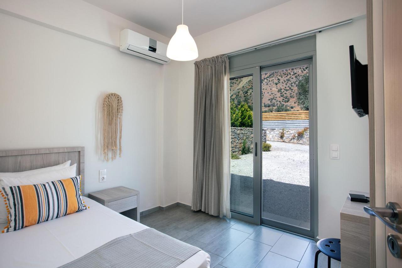 Evgoro Luxury Suites Agia Galini Extérieur photo