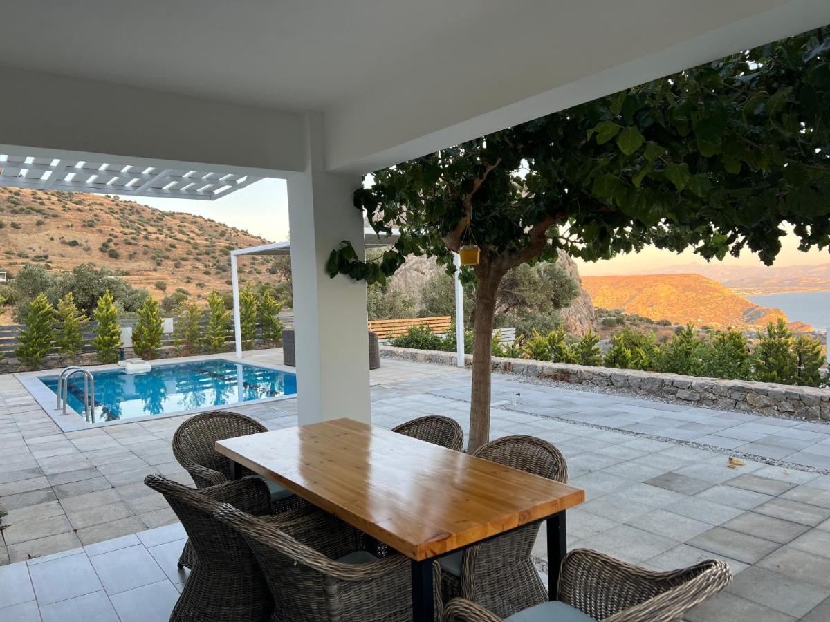 Evgoro Luxury Suites Agia Galini Extérieur photo