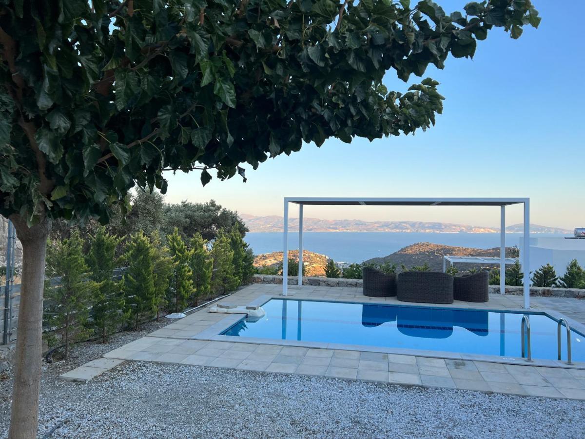 Evgoro Luxury Suites Agia Galini Extérieur photo
