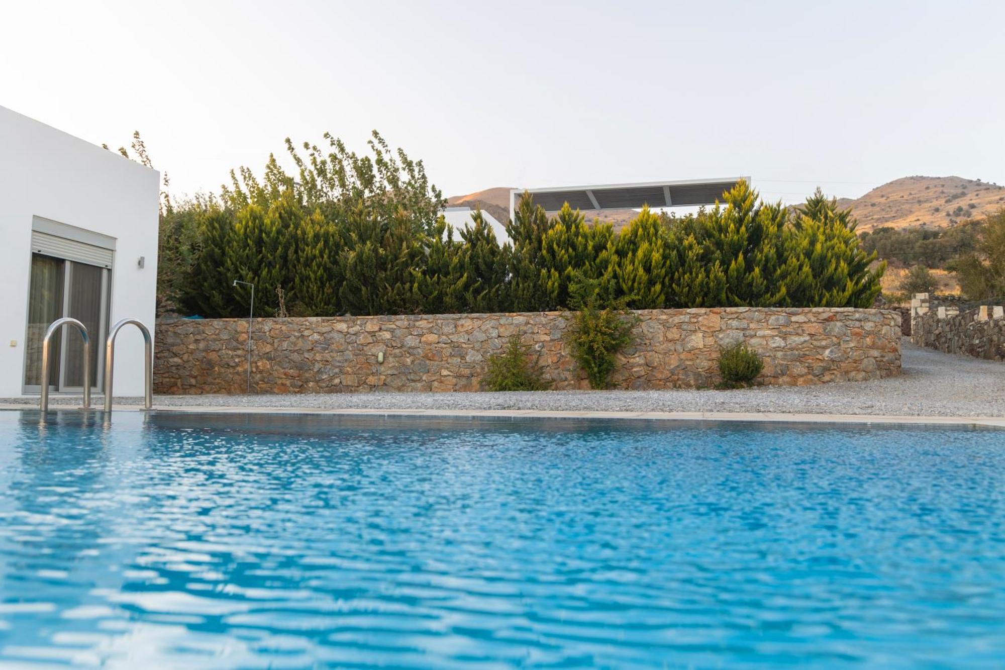 Evgoro Luxury Suites Agia Galini Extérieur photo